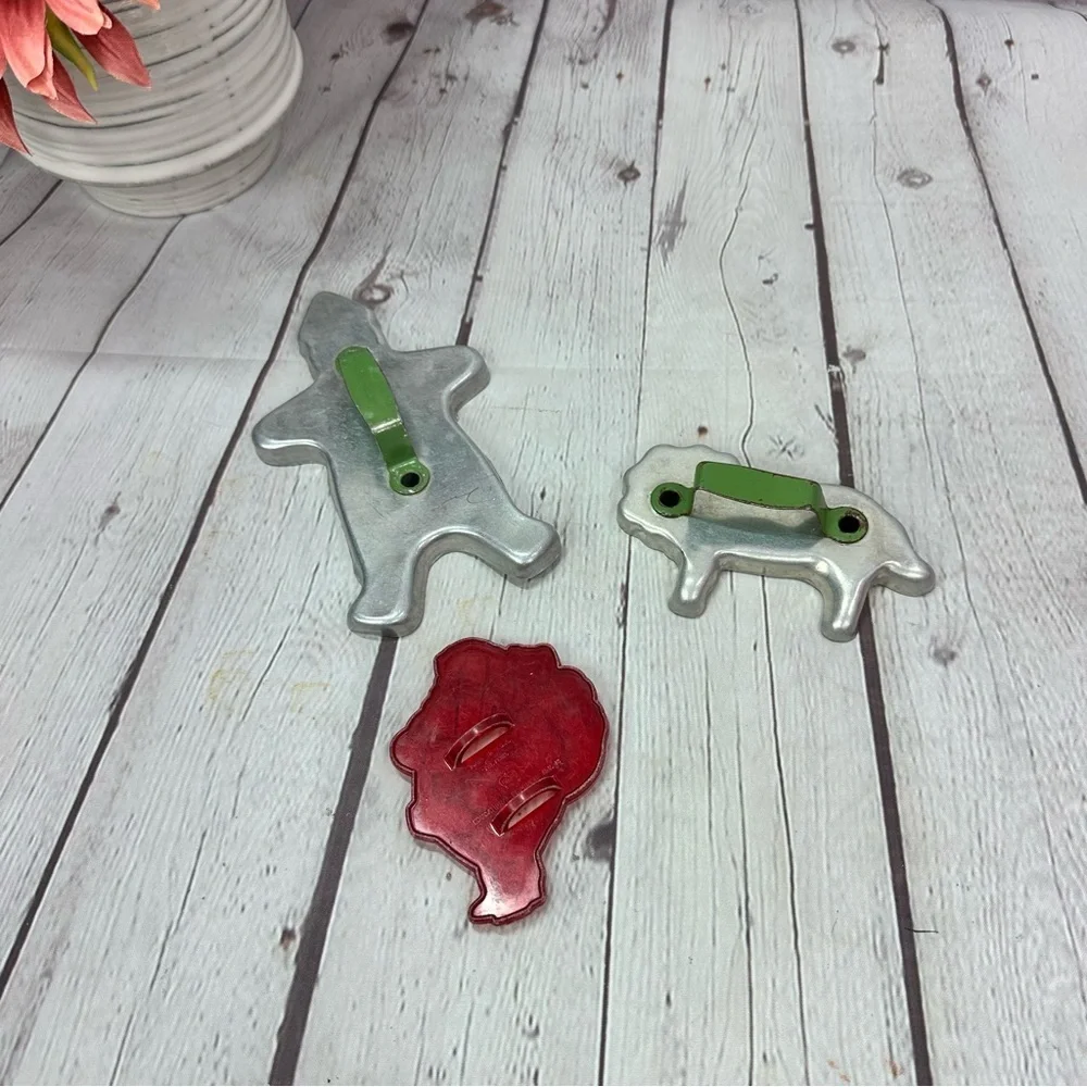 vtg cookie cutters various santa gingerbread man lion